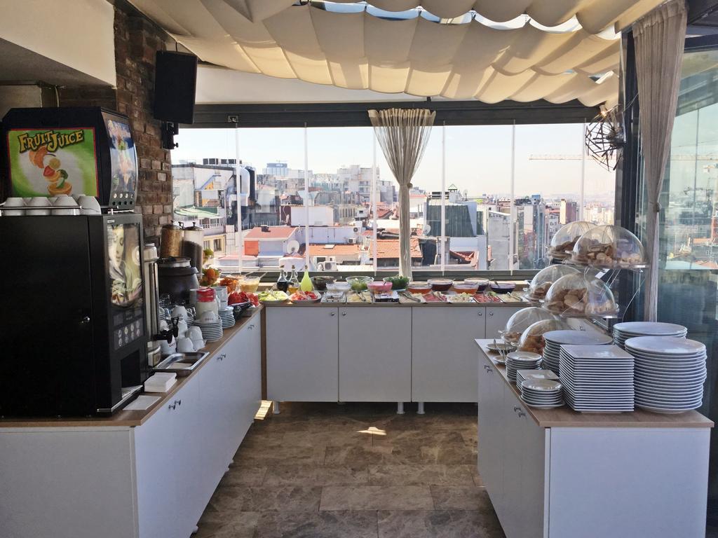 Готель Taksim Line 4*
